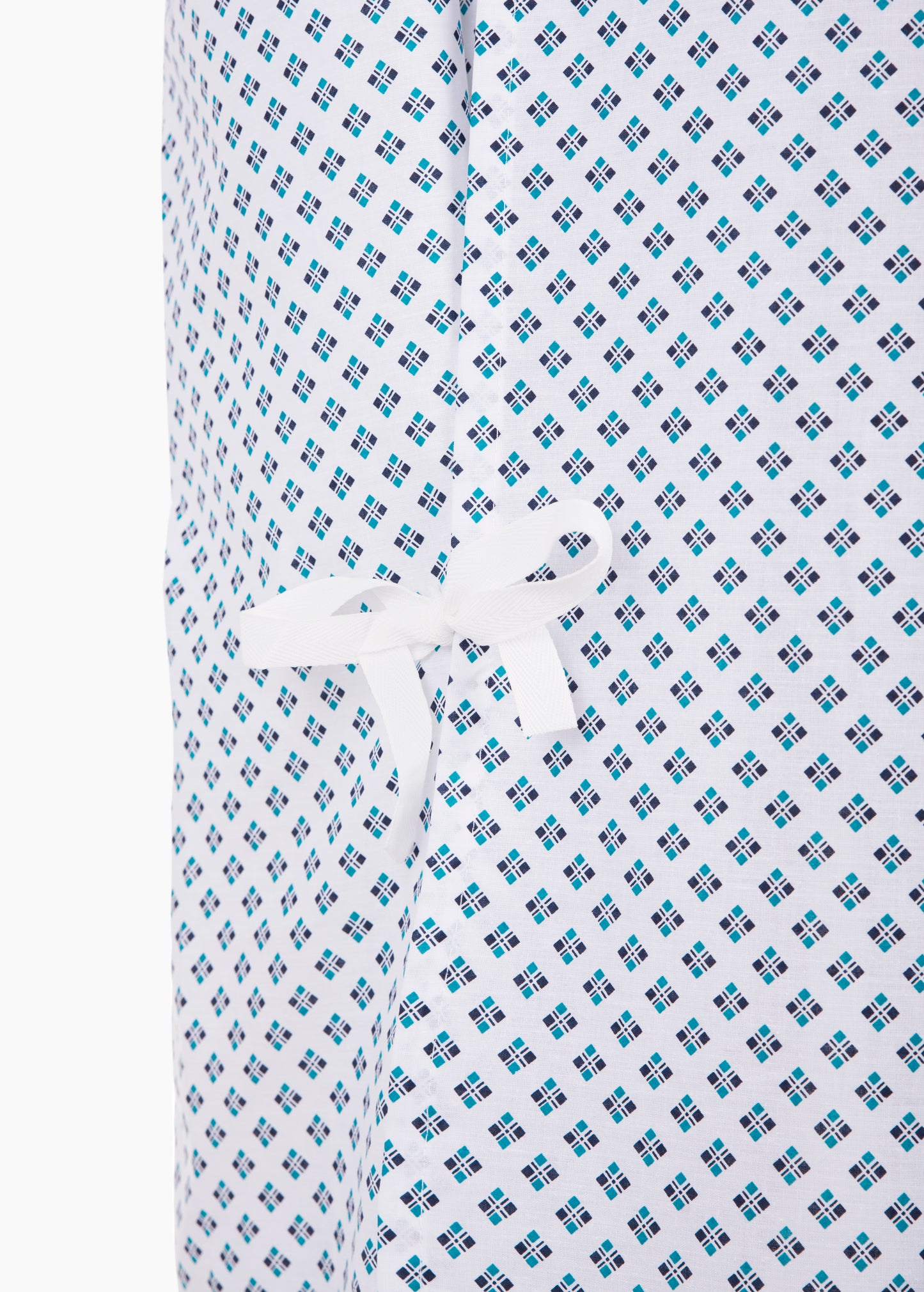 MIP Patient Gown | Blue & Green Diamond Pattern | Re-usable | Single